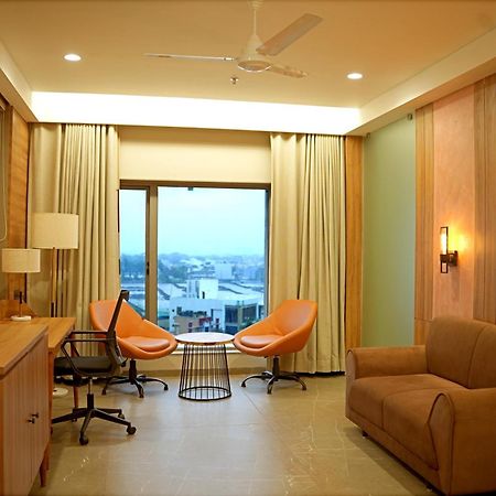 The Sky Imperial Hotel Kailash Jāmnagar 외부 사진