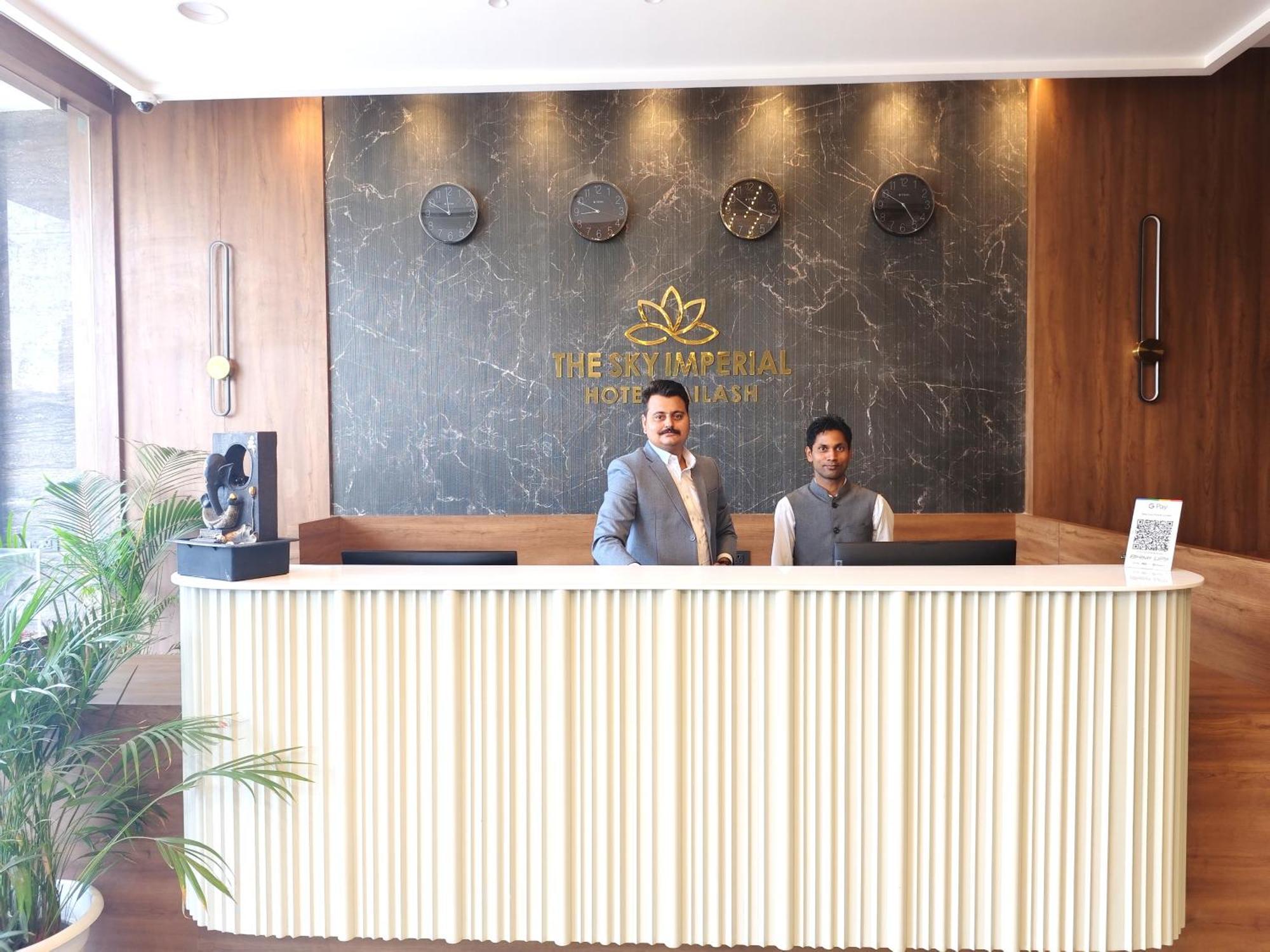 The Sky Imperial Hotel Kailash Jāmnagar 외부 사진